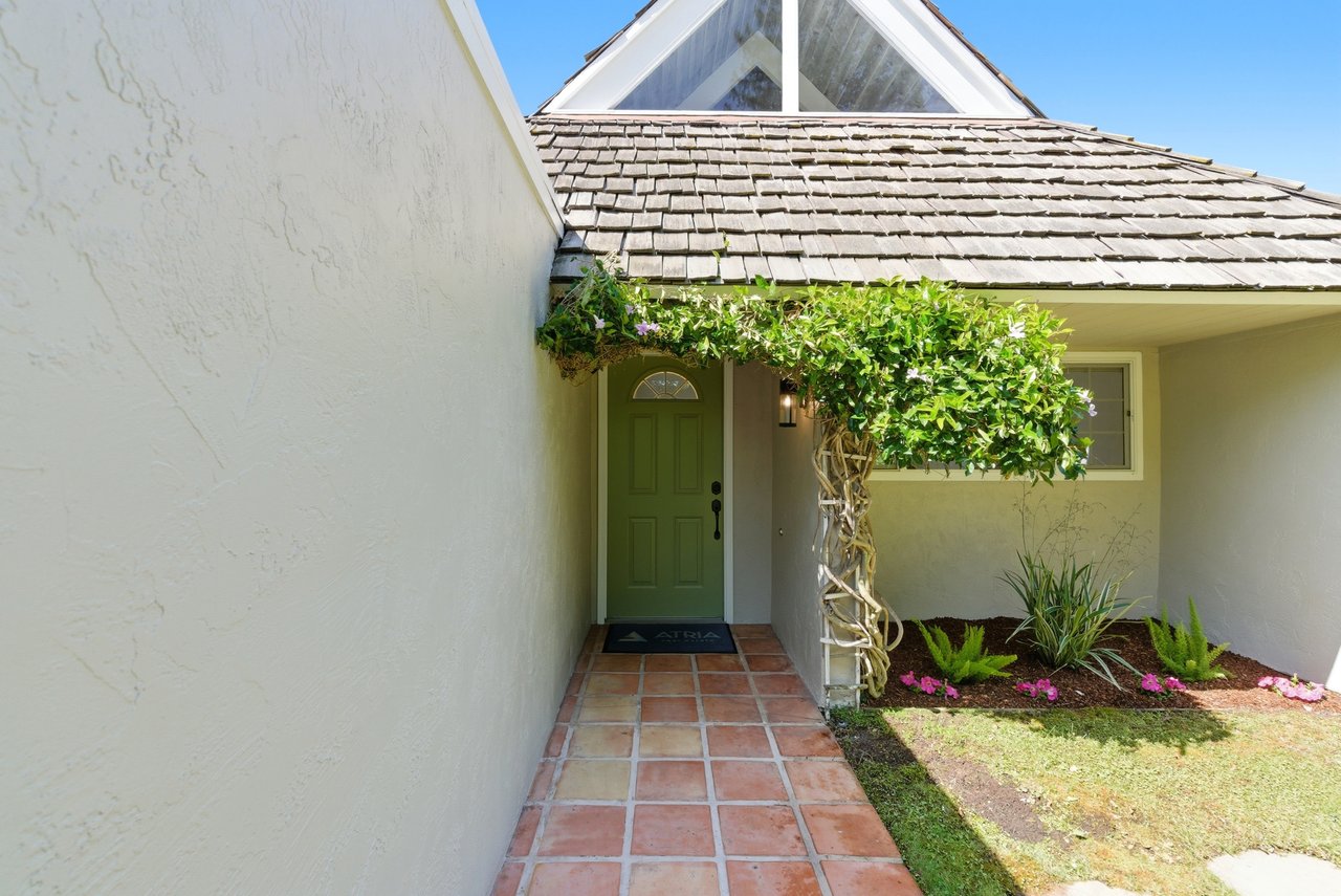 1038 East Evelyn Avenue