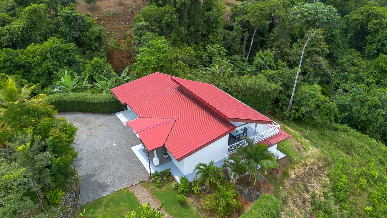 Casa Blanca – Ocean & Mountain View Home in Platanillo