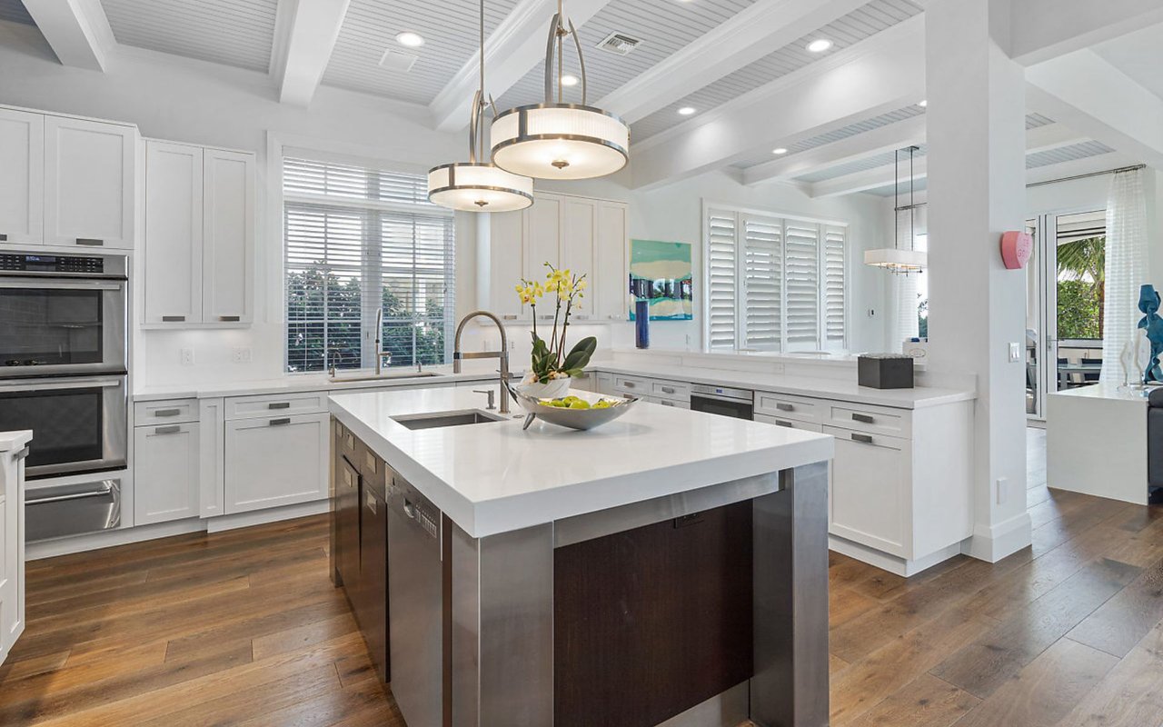 Private Equity Boss Sells Gulf Stream Estate for $14.25 M