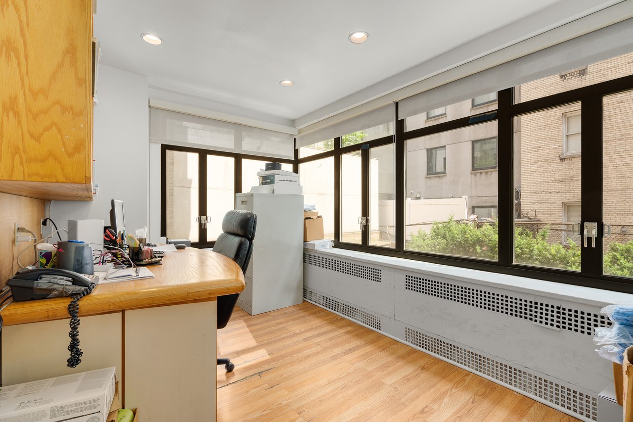 25 West 54th Street
