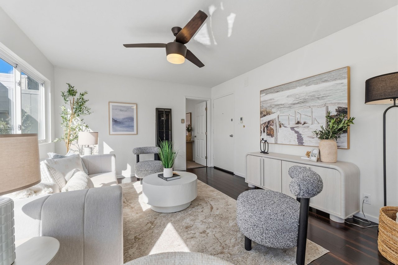 423 Waller St #8