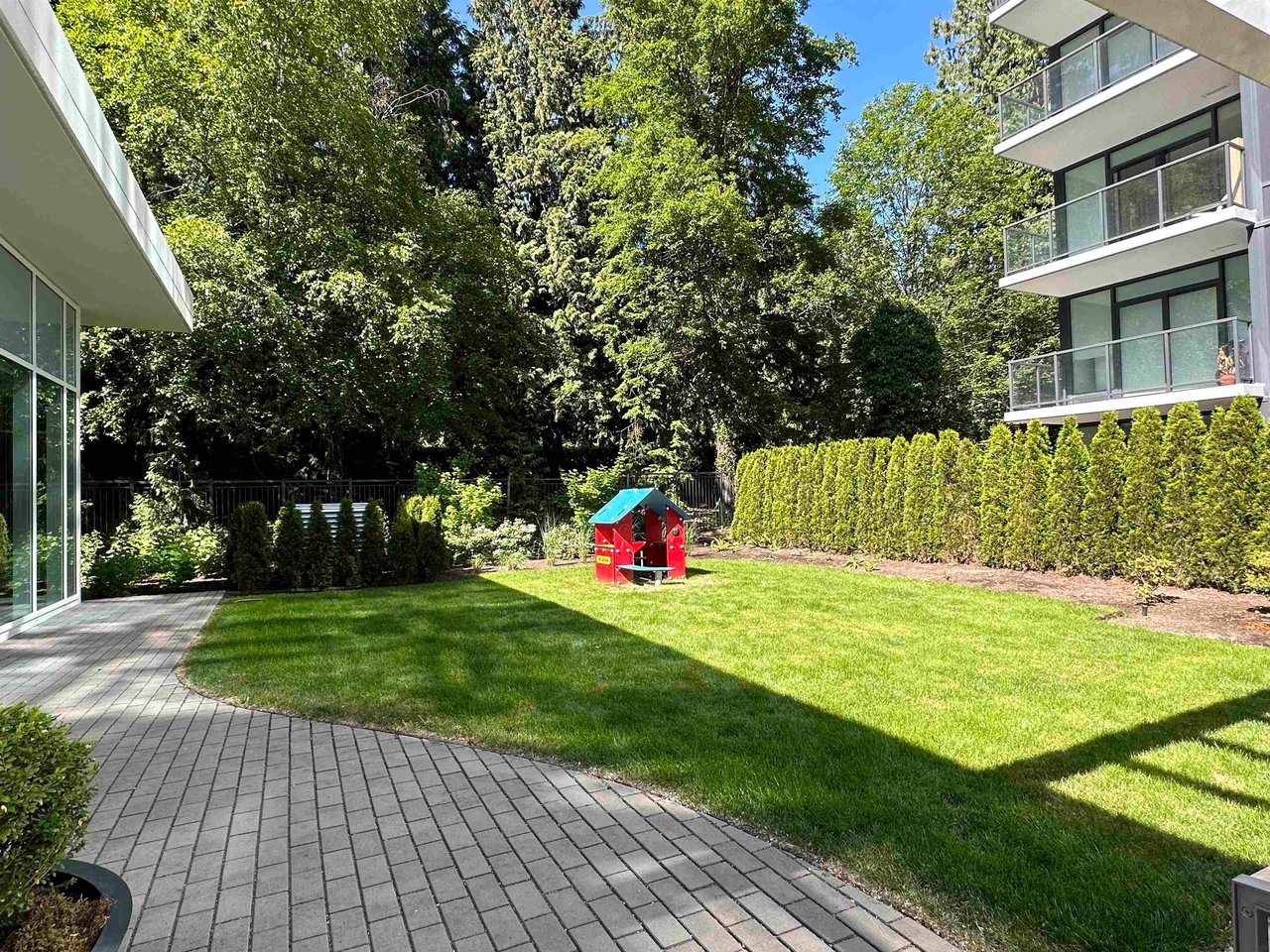 595 Austin Ave, #305