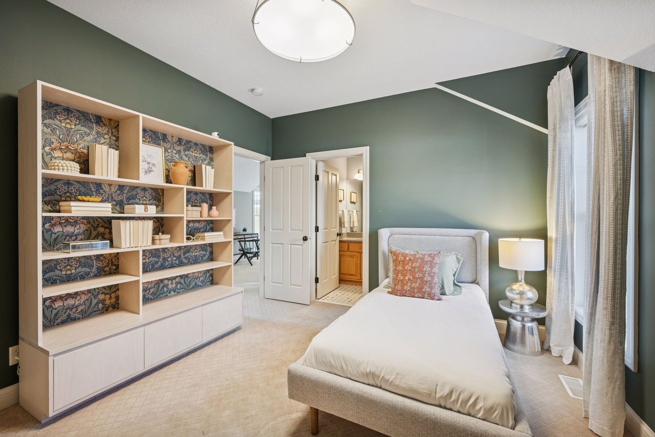 5321 Halifax Ave S, Edina