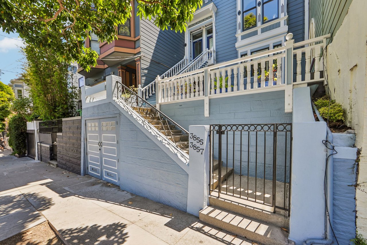 3855-A 18th Street