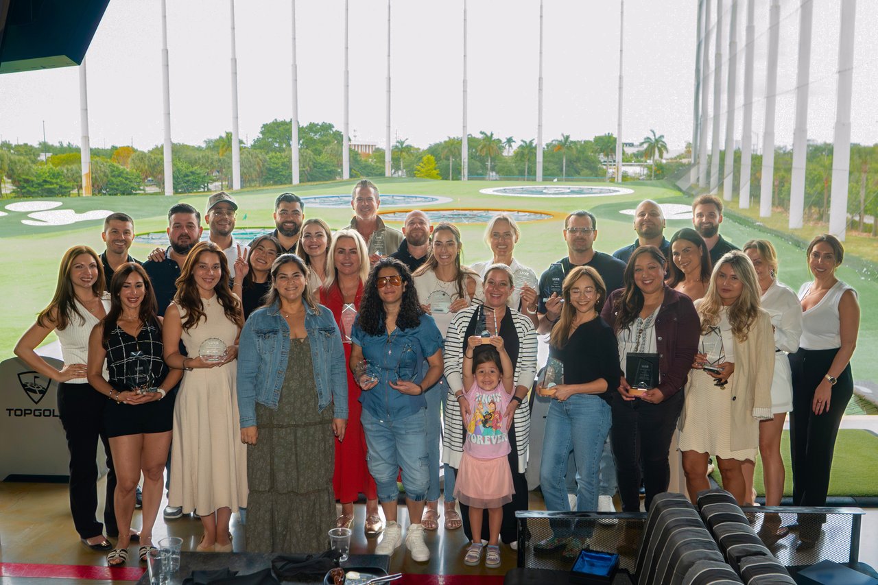 Zillow Buyer Team at Top Golf | Zillow X LUXE