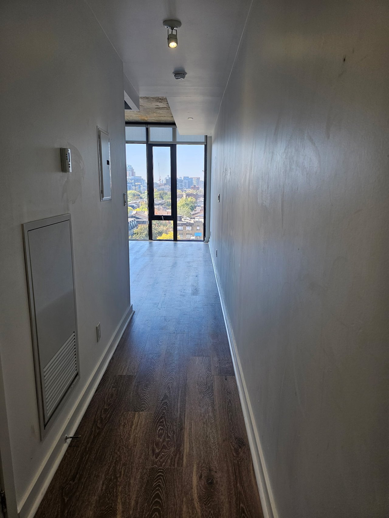 111 Bathurst Street 810