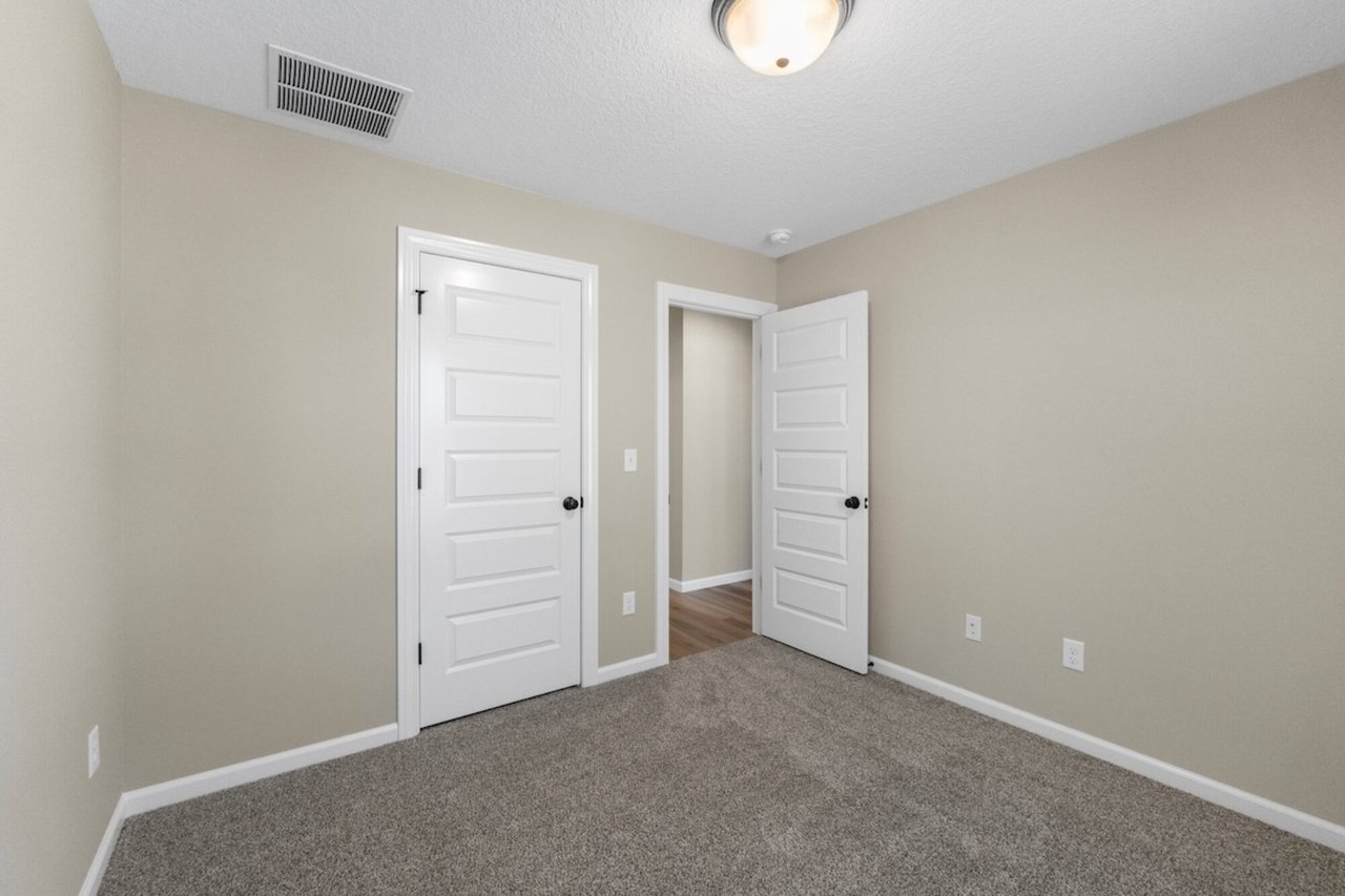 108 Oak Tree Pl