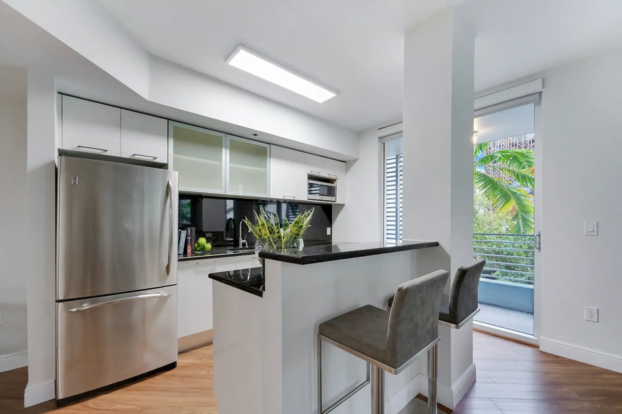 3339 Virginia Street # 301