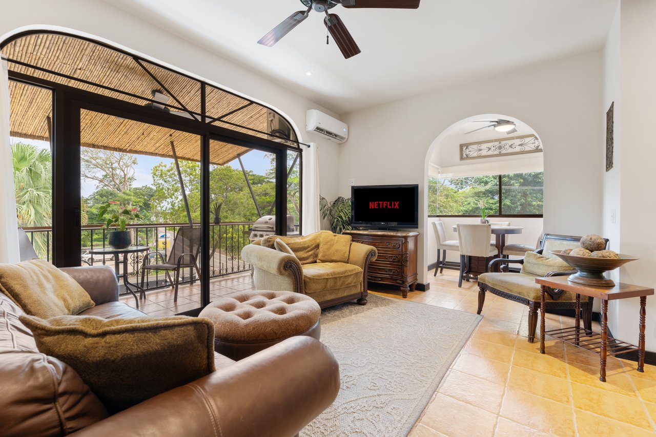 Laughing Gecko Suites | Beach Suites / Boutique Hotel For Sale