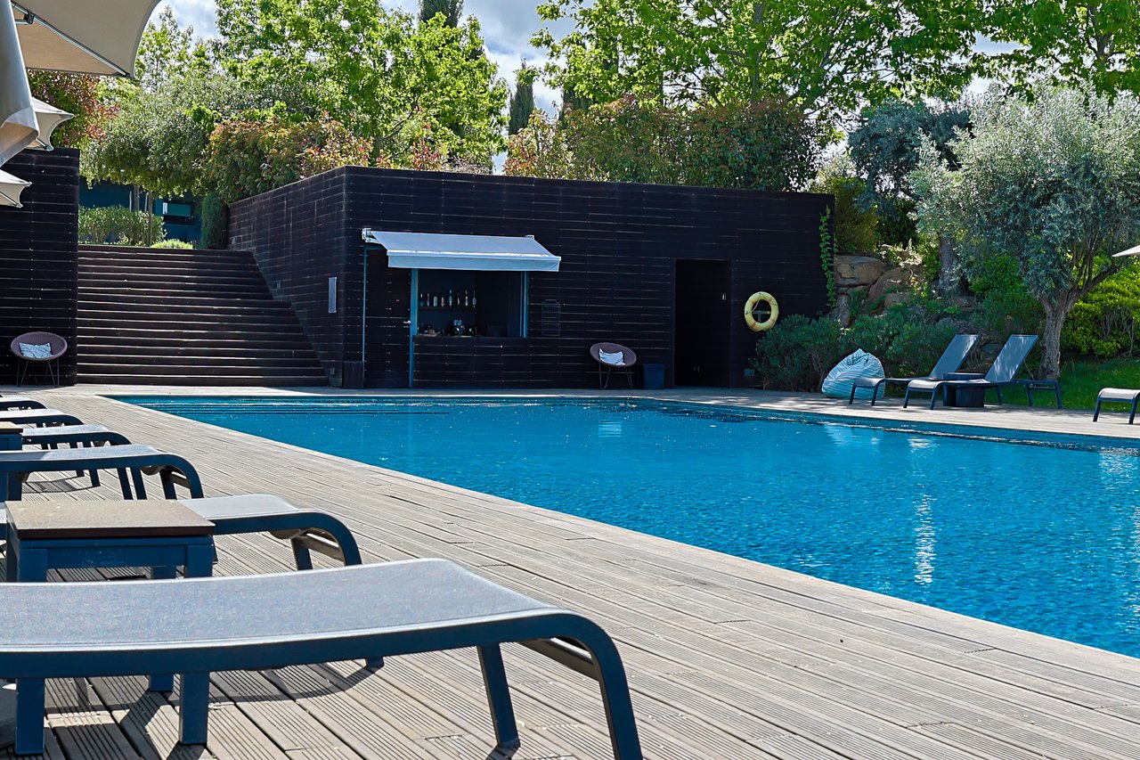 Luxury Wellness & Sports Retreat in Portugal with Expansion Upside & €1M+ Revenue