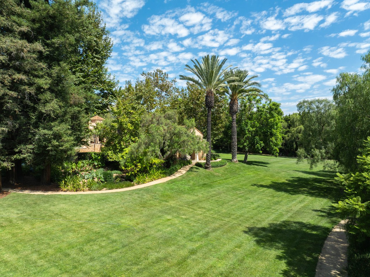 11740 Crescenda St, Brentwood