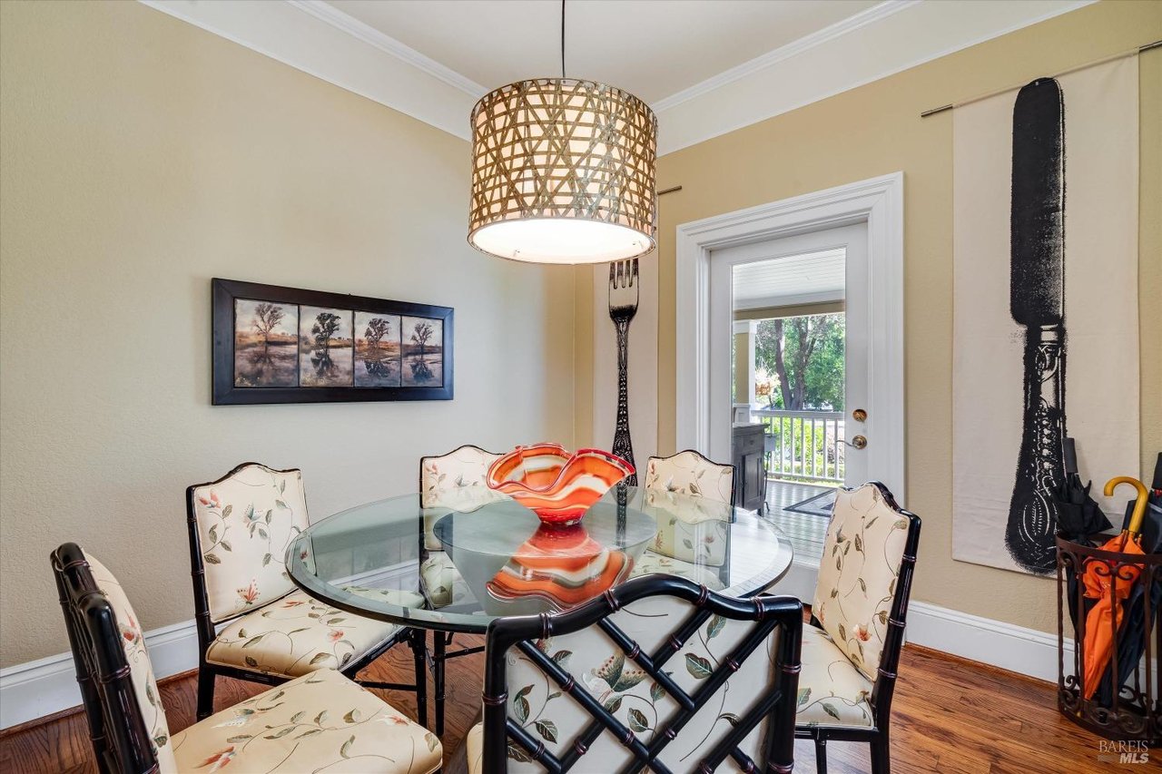 1139 Lincoln Ave, Calistoga