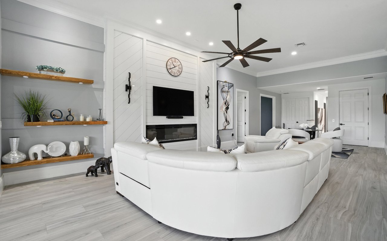 9250 Triana Ter # 204