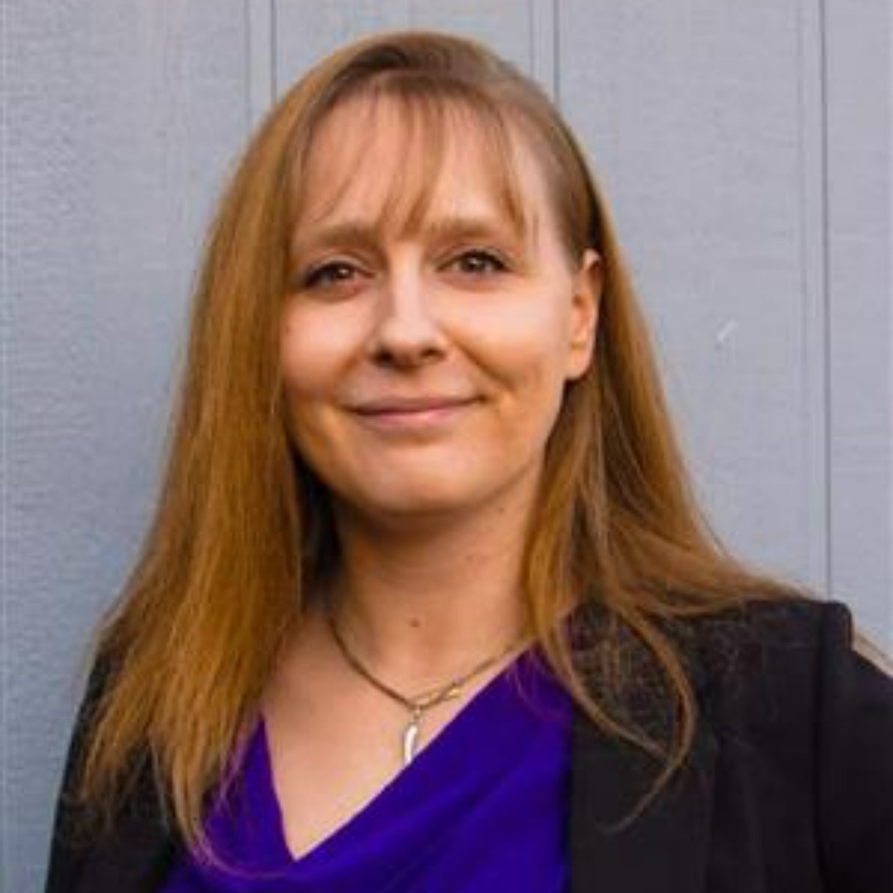 Theresa Layton PA, State College Real Estate Agent Headshot