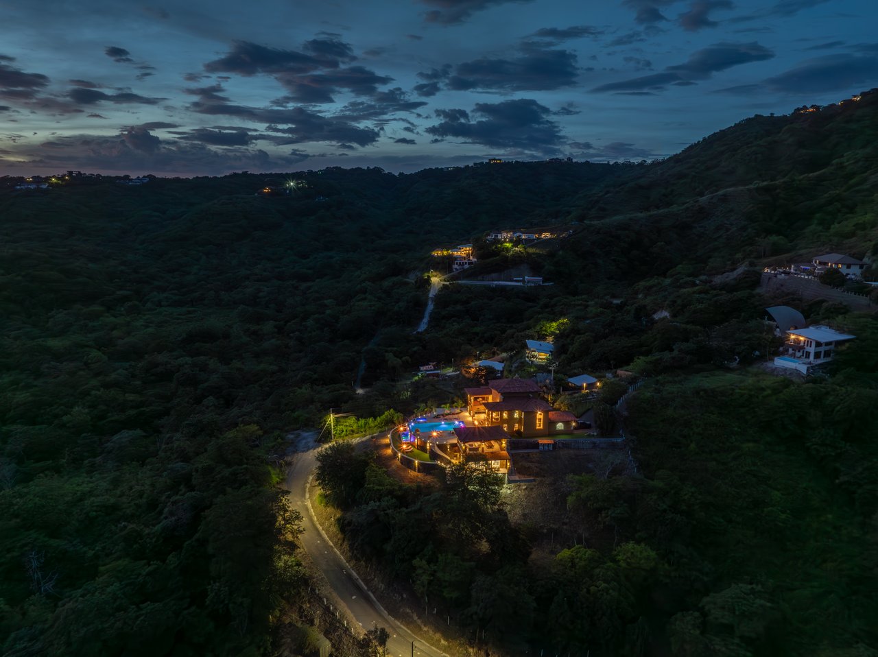 Casa Loro - Luxury Estate