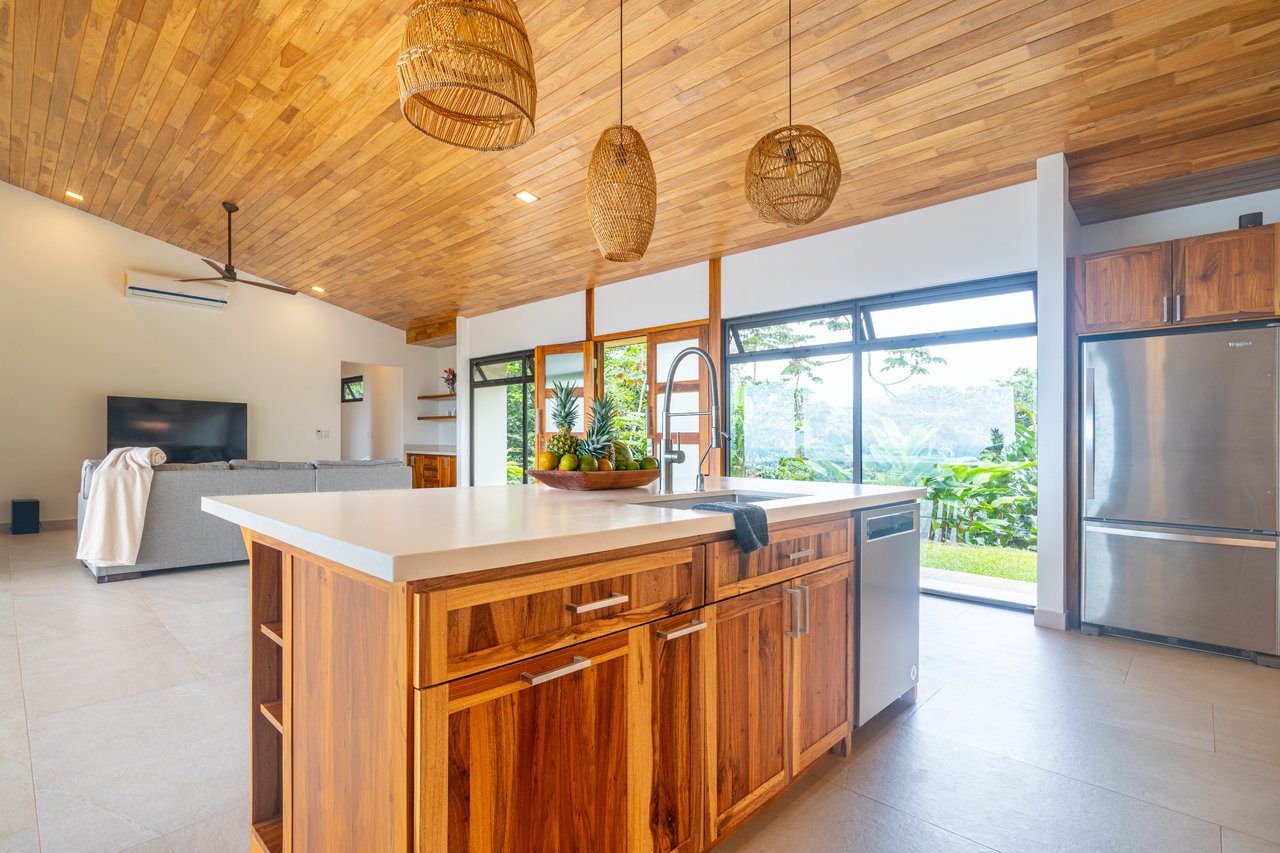 Cascada Sandalo Jaw Dropping Ocean Views!