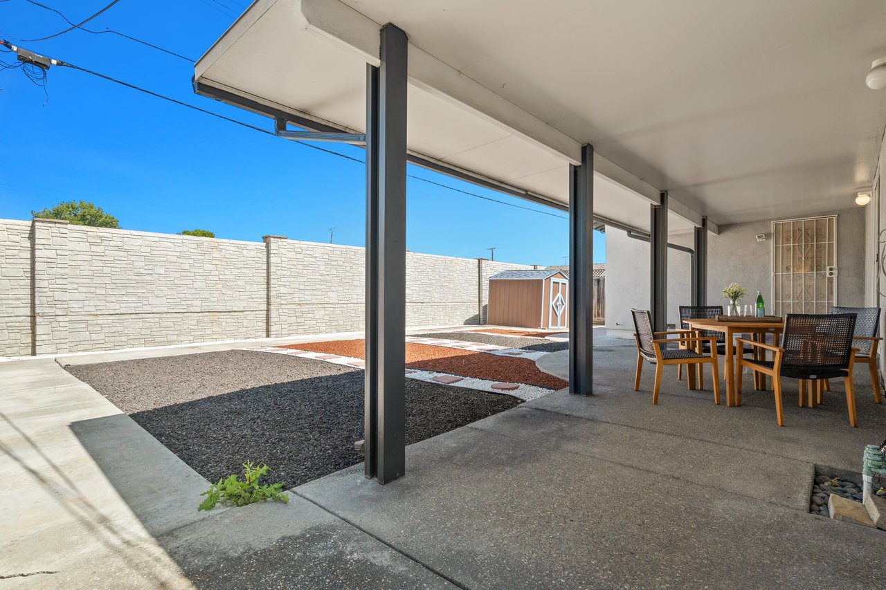 1459 Blackfield Drive