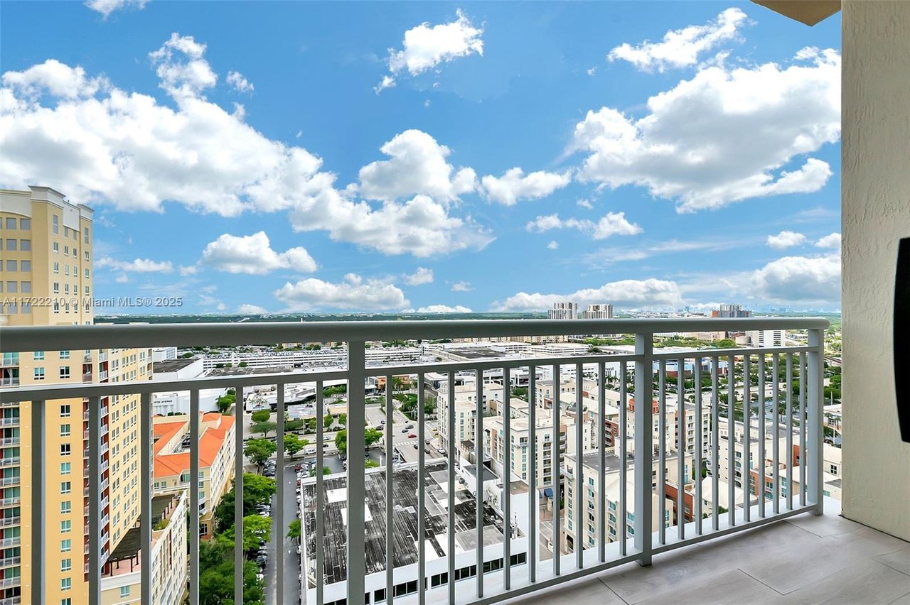 Metropolis I at Dadeland, Unit 2107