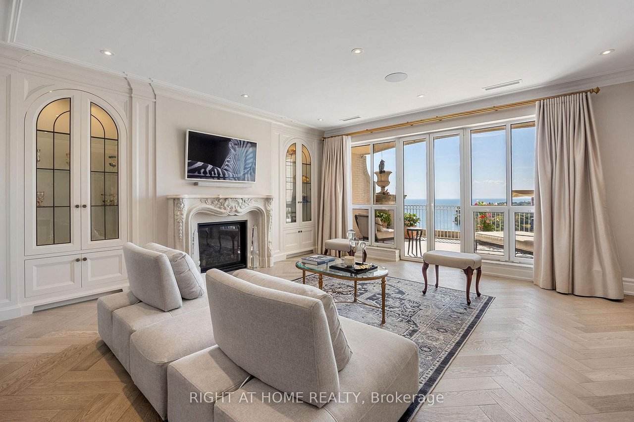 LARGEST PH IN GRAND HARBOUR