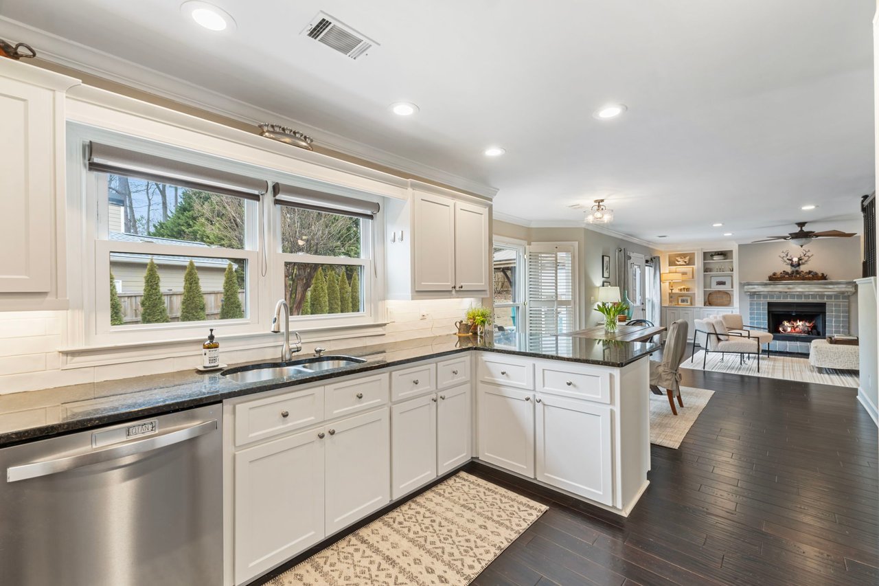 Alpharetta | 330 Devon Court