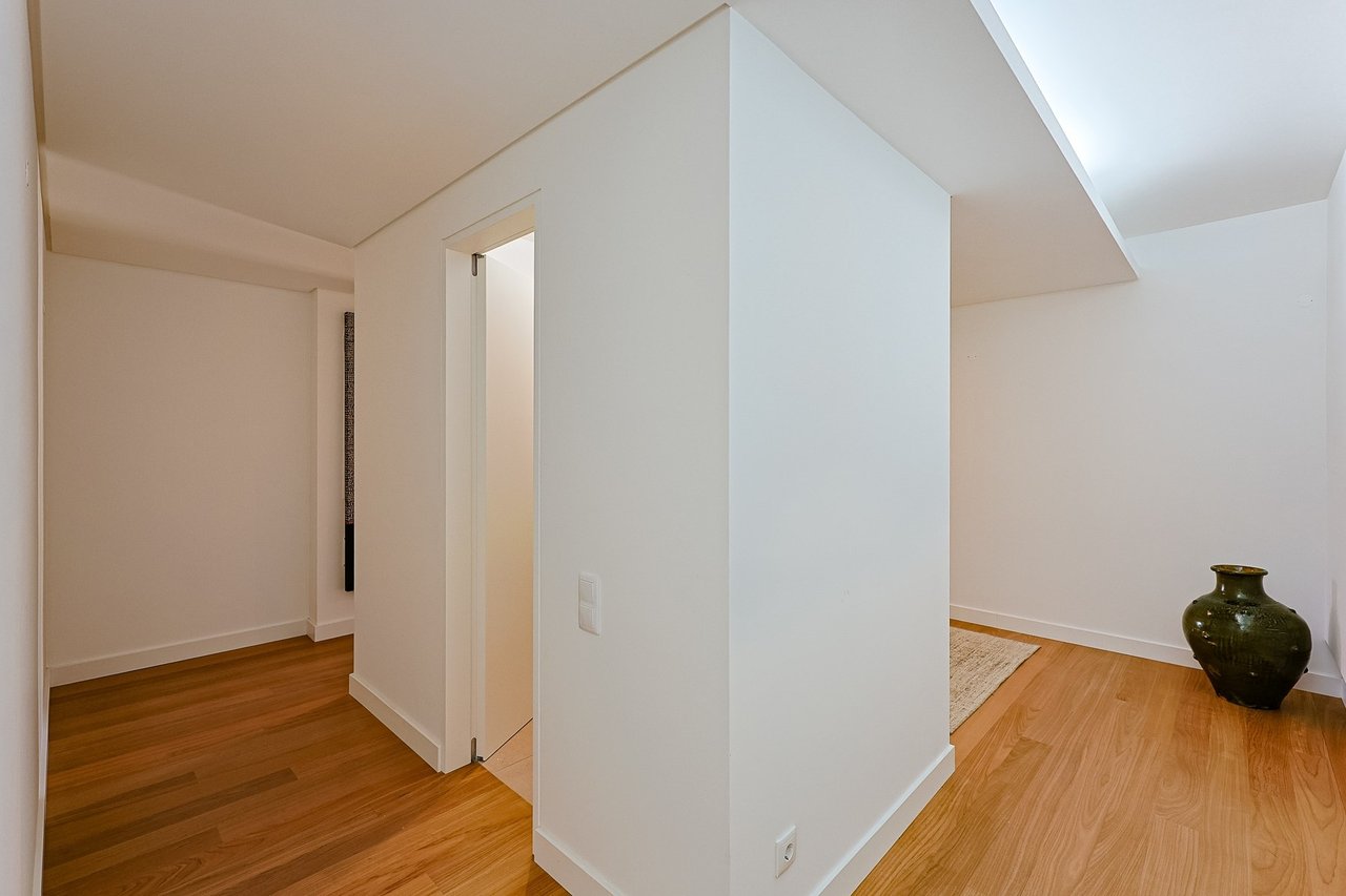 Japanese-Inspired Villa in Bom Sucesso Resort, Óbidos