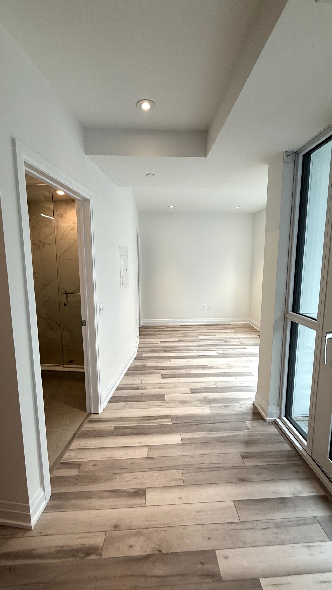 15 Richardson Street, Toronto C08 Unit: 807