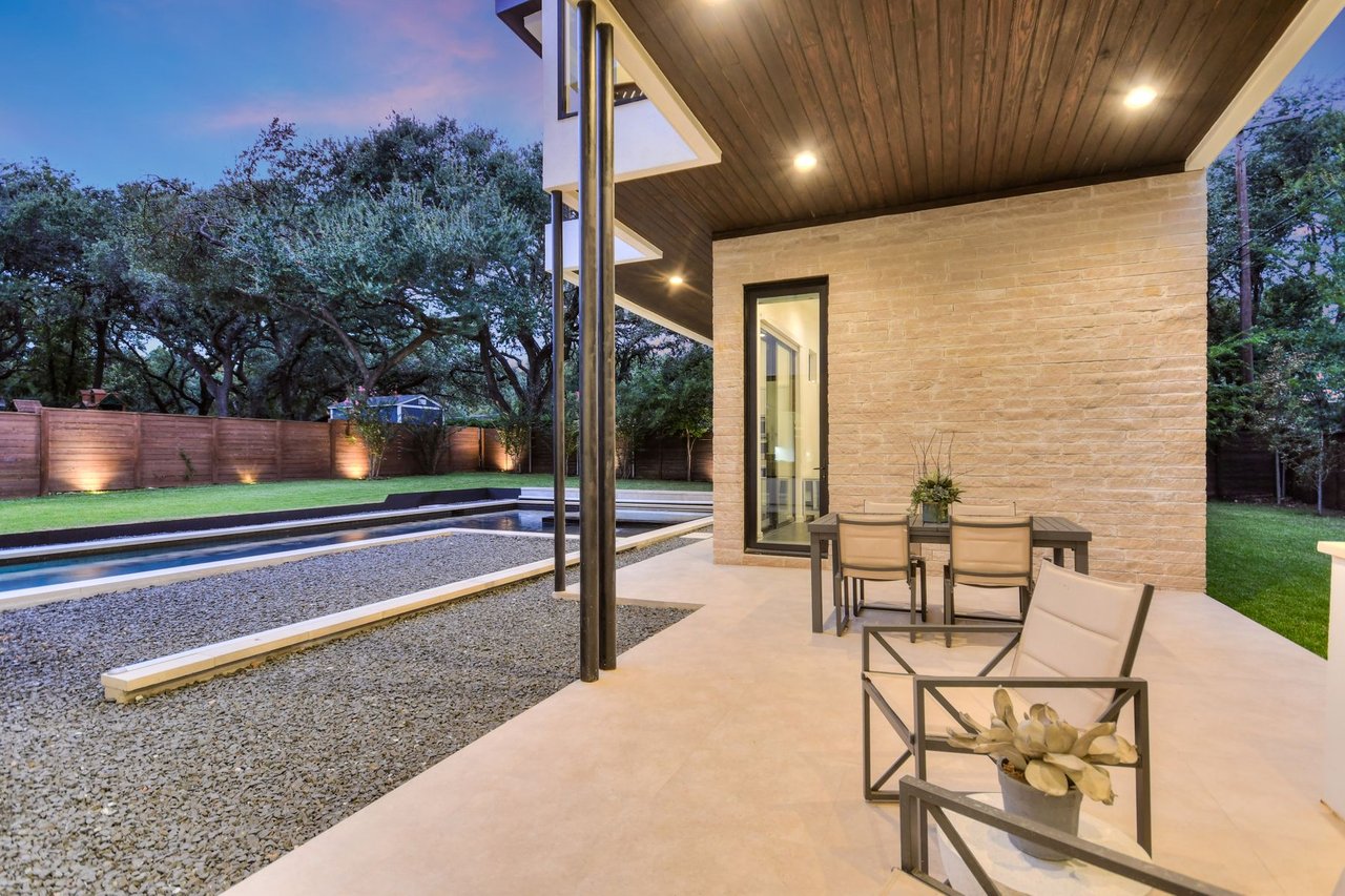 Reveille Modern