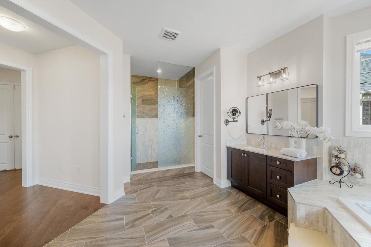 12 Albert Hill Court