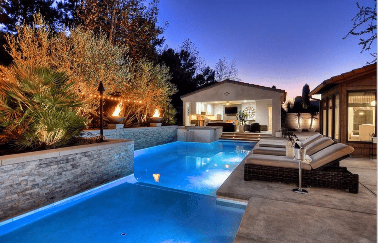 11 Vaquero Rd