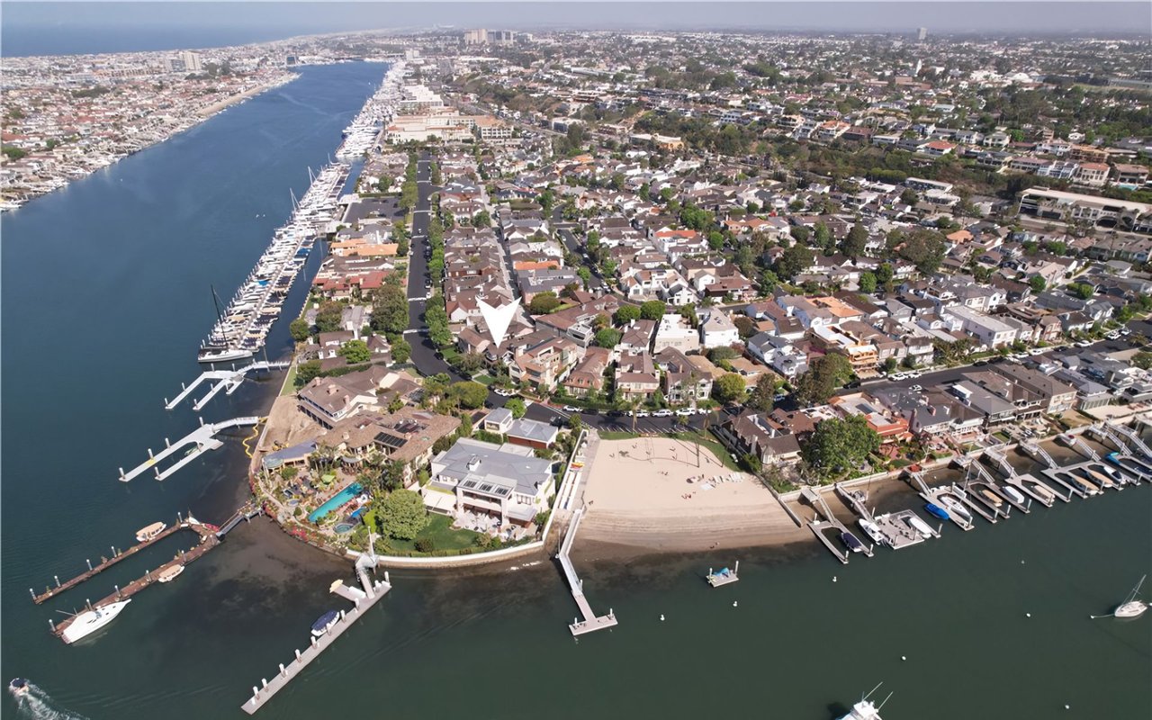 Buying a Home in Newport Beach, CA: A Comprehensive Guide