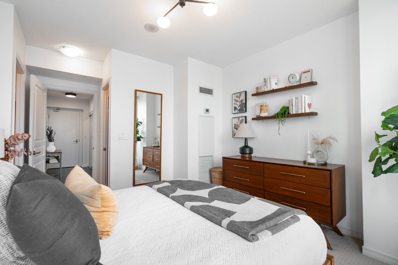 2230 Lake Shore Blvd W #1604