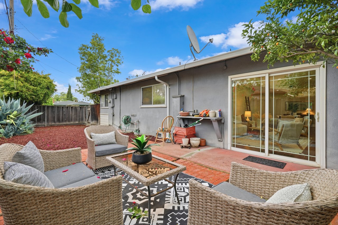 3240 Santa Maria Avenue