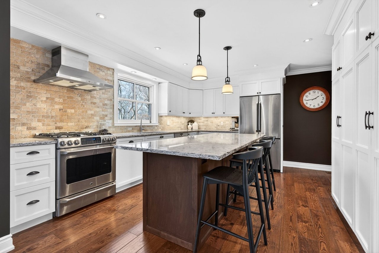 Sprawling Tyandaga Bungalow