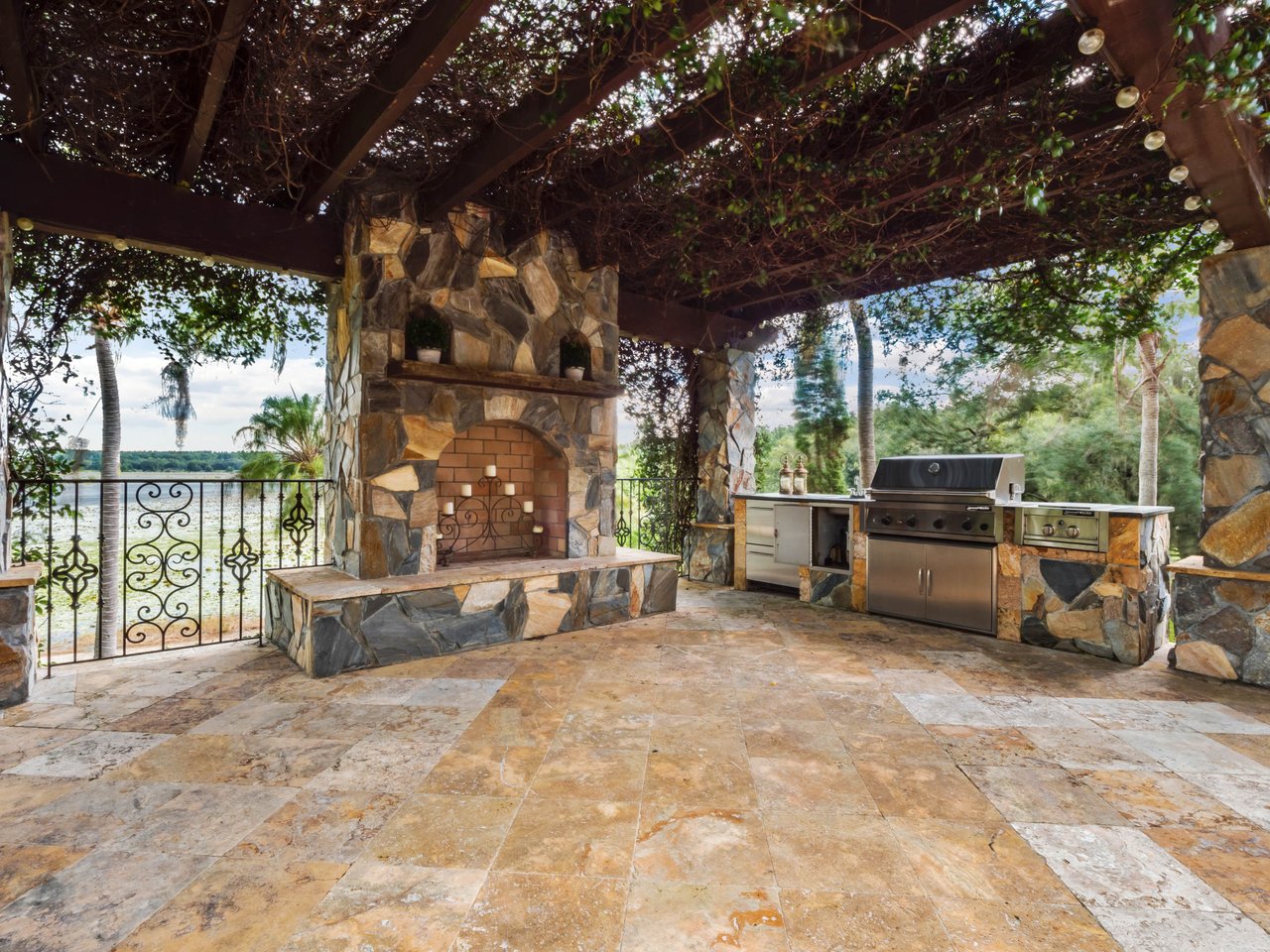 12421 Sullivan Rd