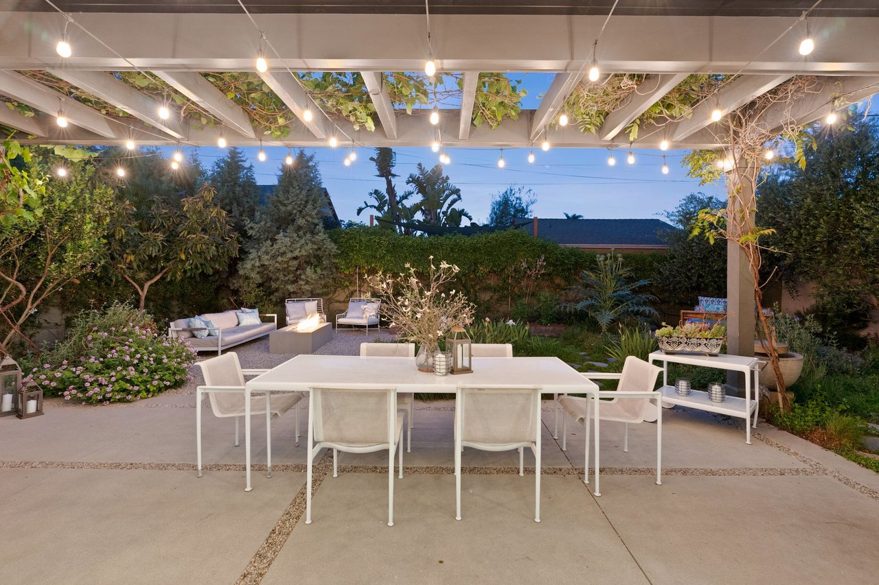 Don’t Wait for a Price Drop: How to Negotiate Your Best Home Deal Now