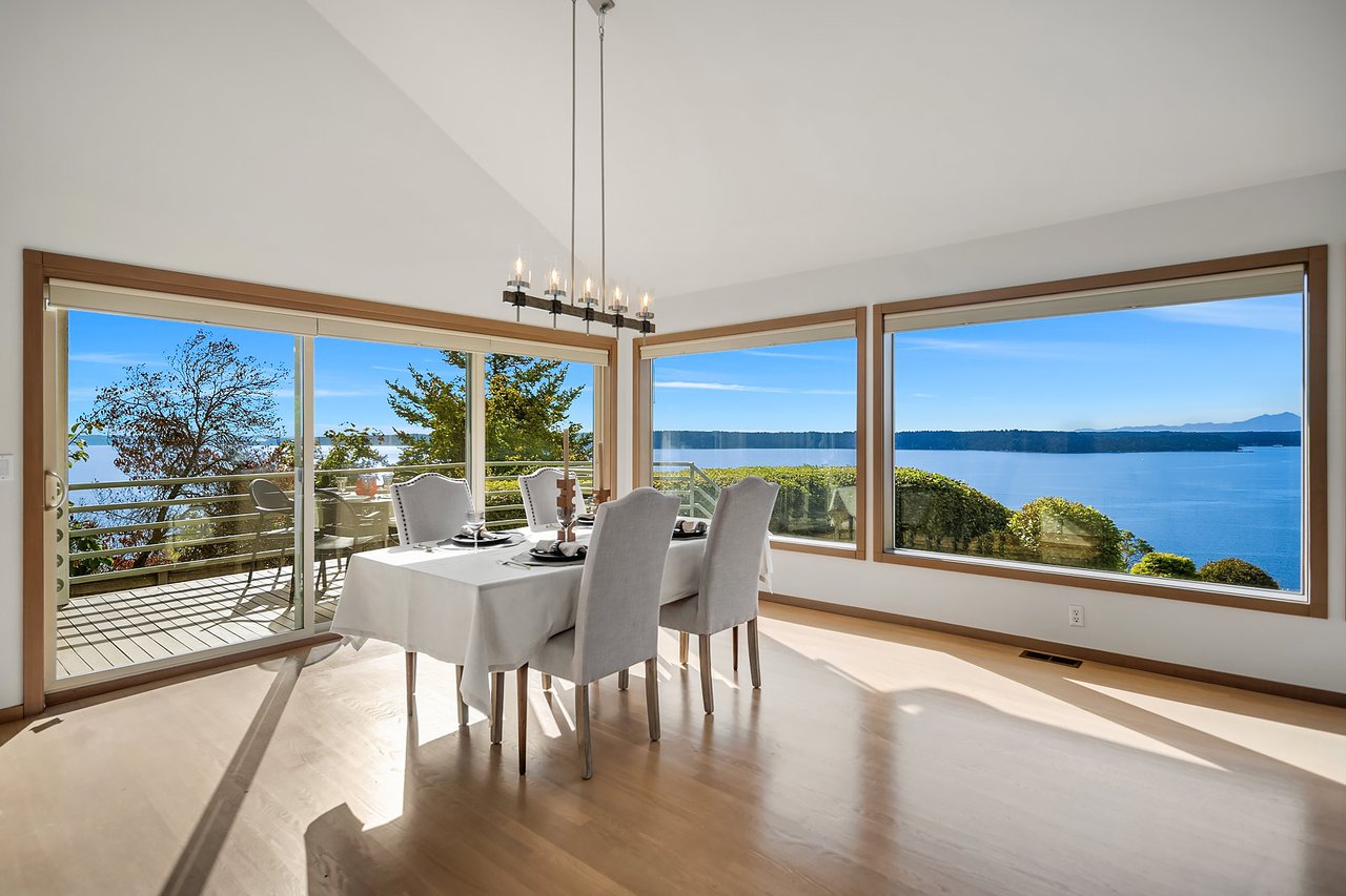 10245 Marine View Drive SW