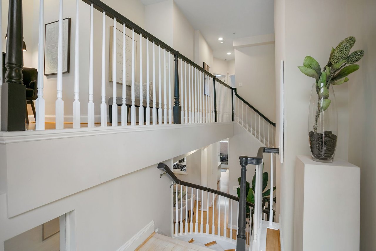 27 Logan Cir NW, Unit 5