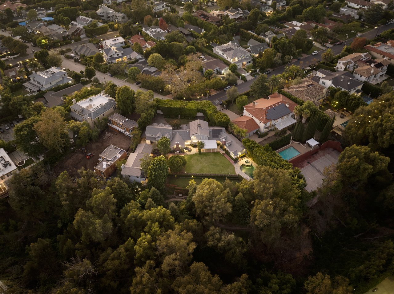 196 Granville Ave, Brentwood