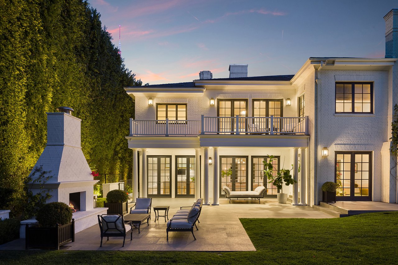 9135 Hazen Dr, Beverly Hills