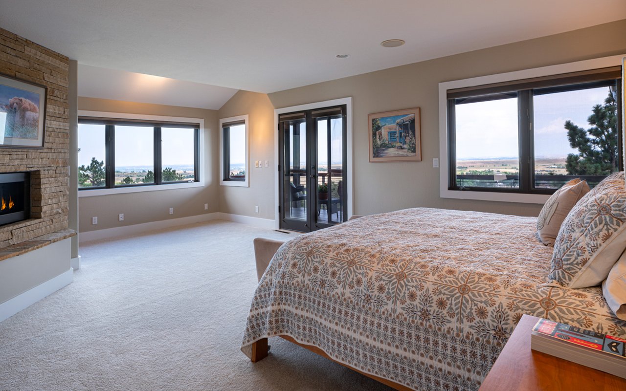 9184 Pine Ridge Lane