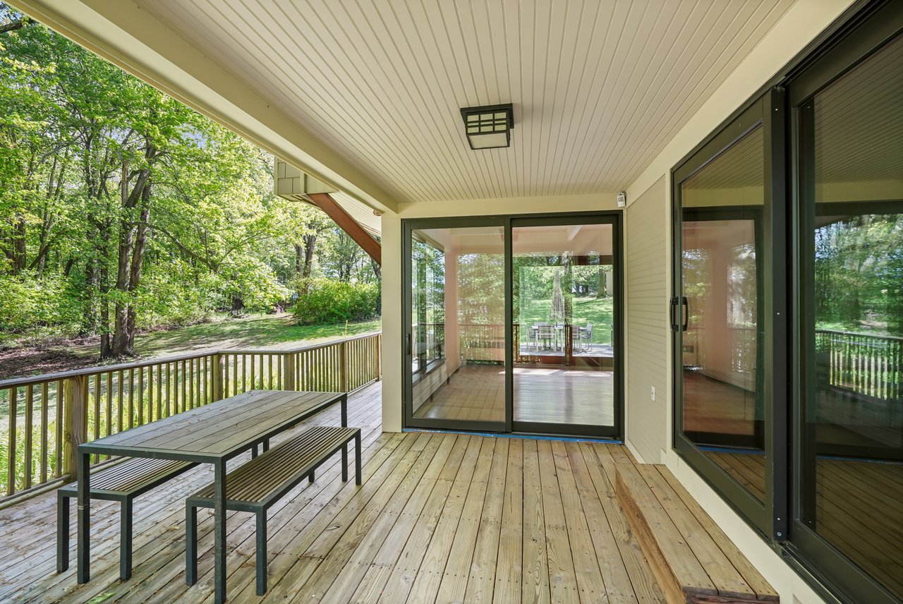 25 Moseman Avenue