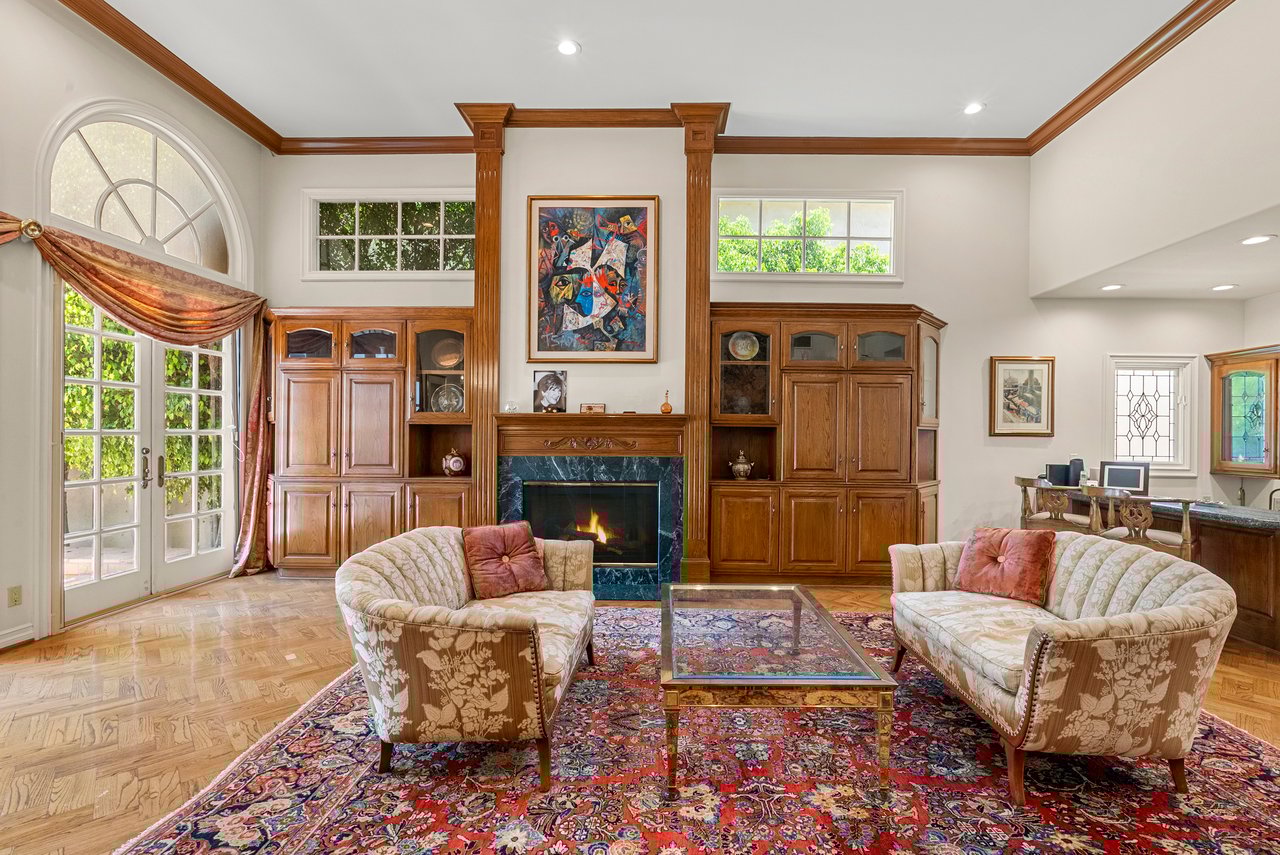 201 N Palm Dr, Beverly Hills 