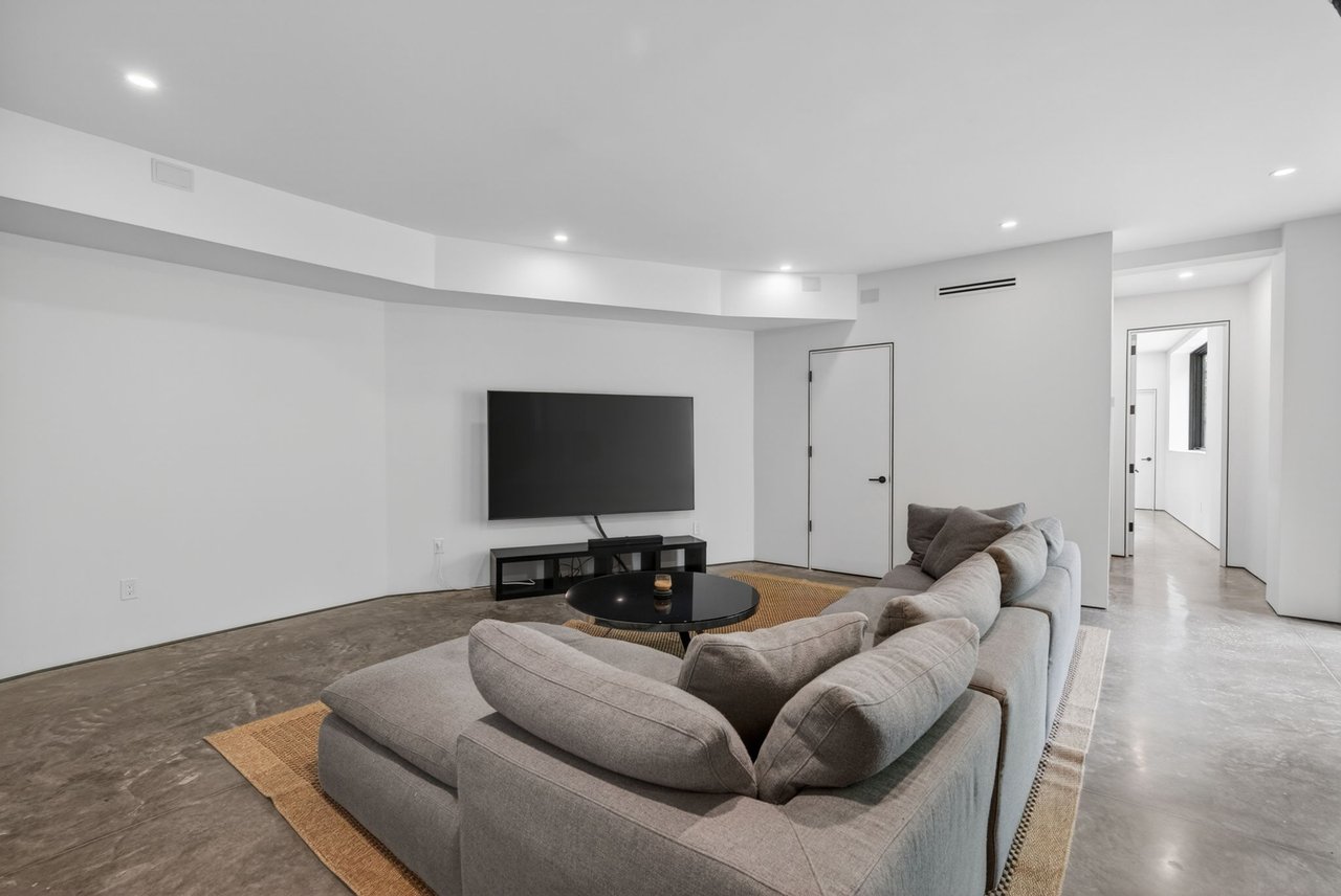 400 N Elting Corners Road