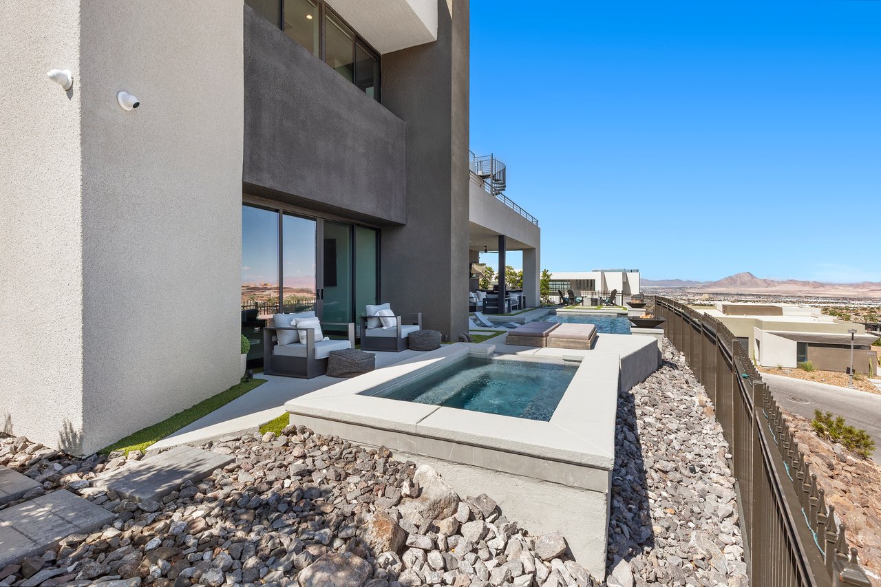 1463 Solitude Ridge Dr