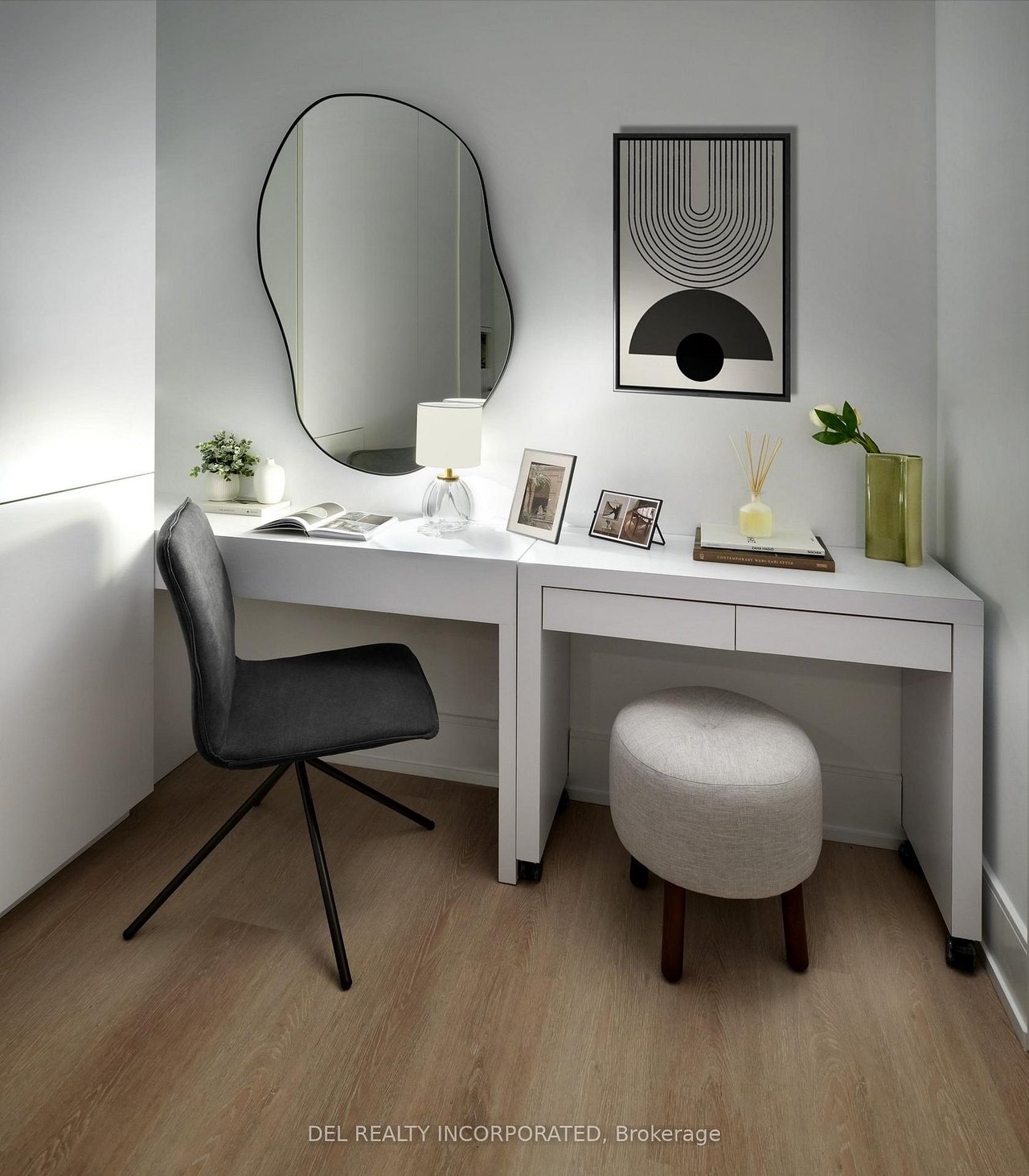 KING WEST'S PREMIER LUXURY COMMUNITY