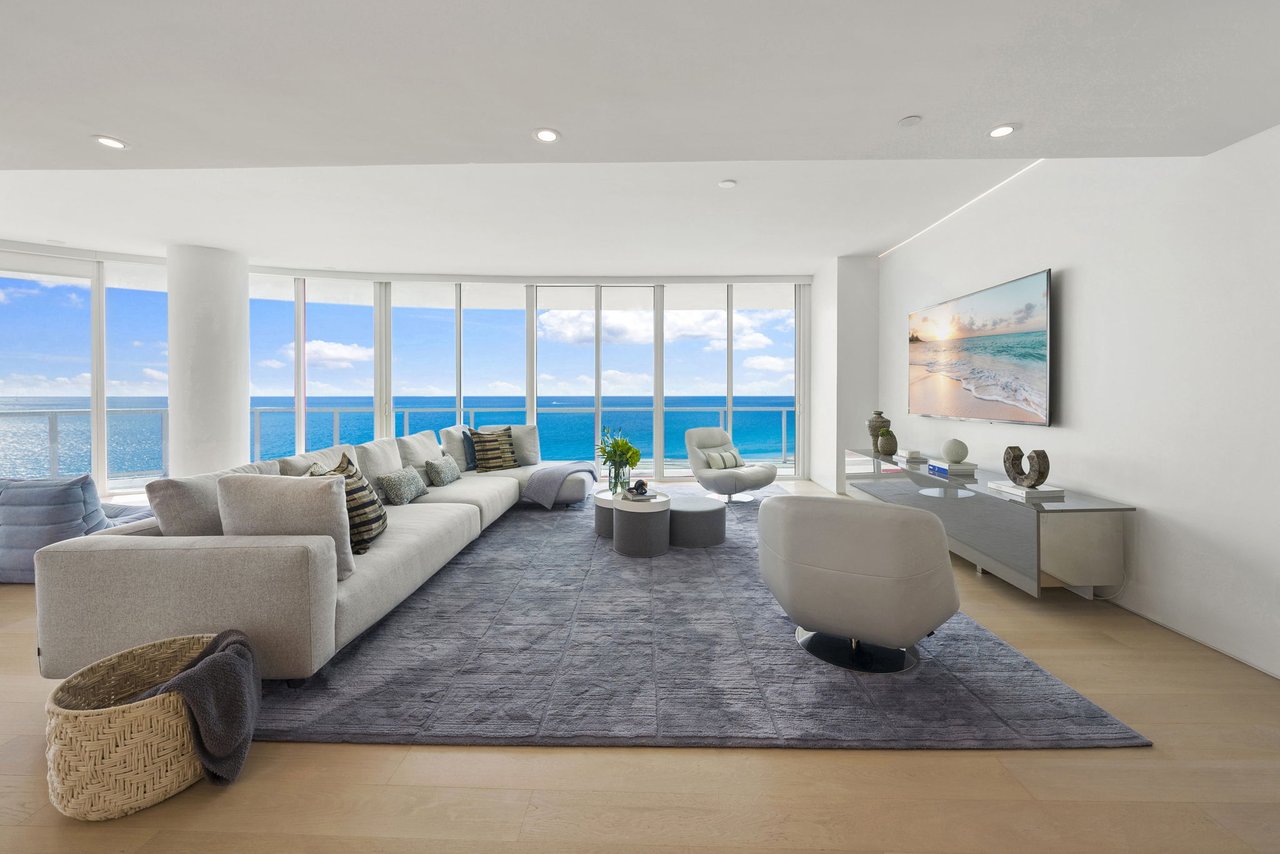 100 S Pointe Drive, Residence 1906/07