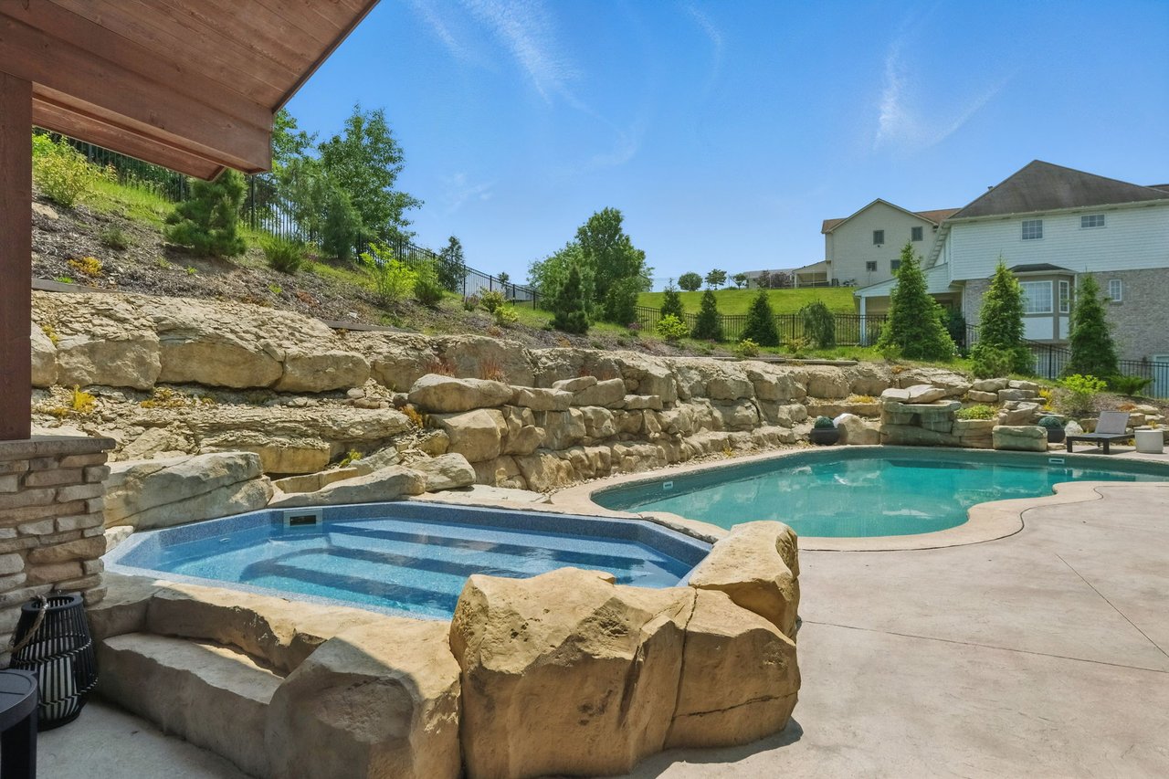 707 Kathleen Dr