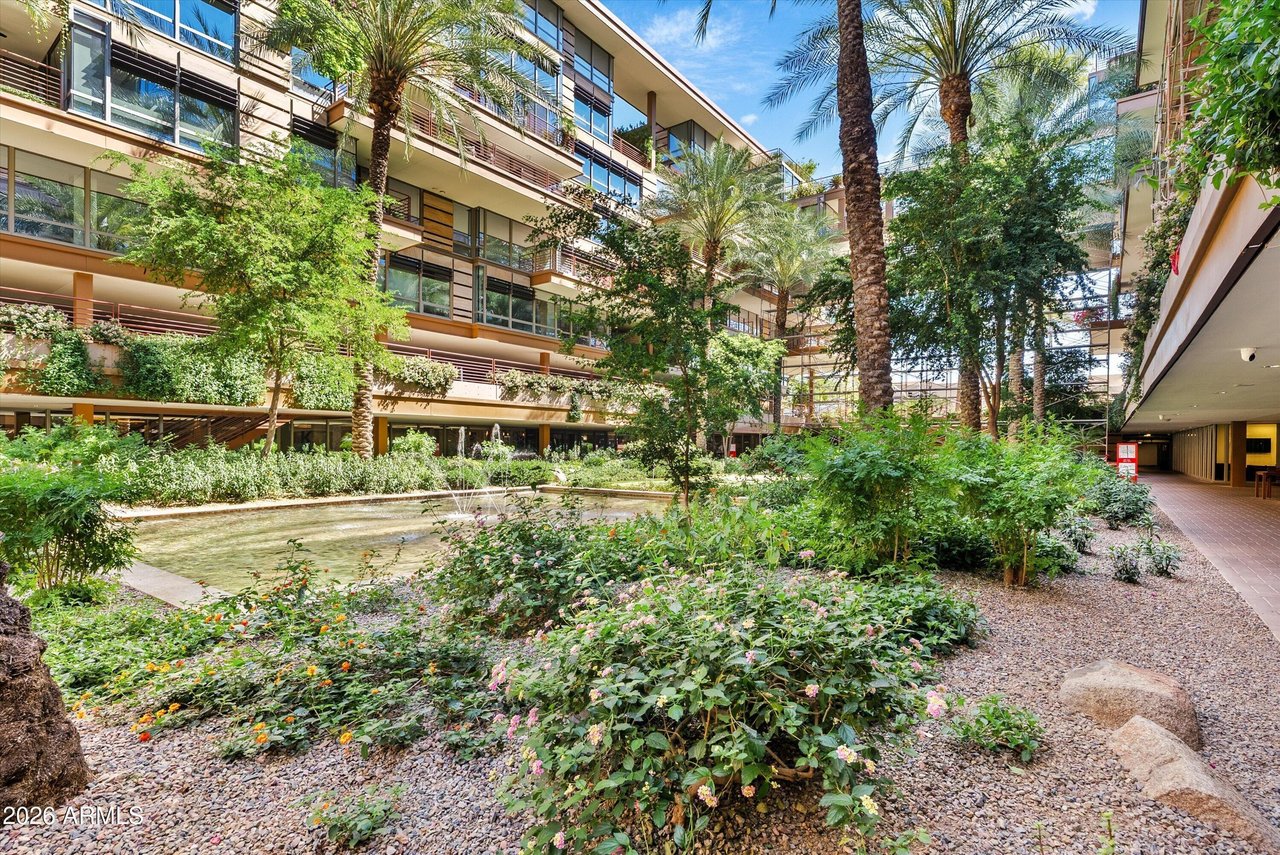 7147 E Rancho Vista Dr, #3008
