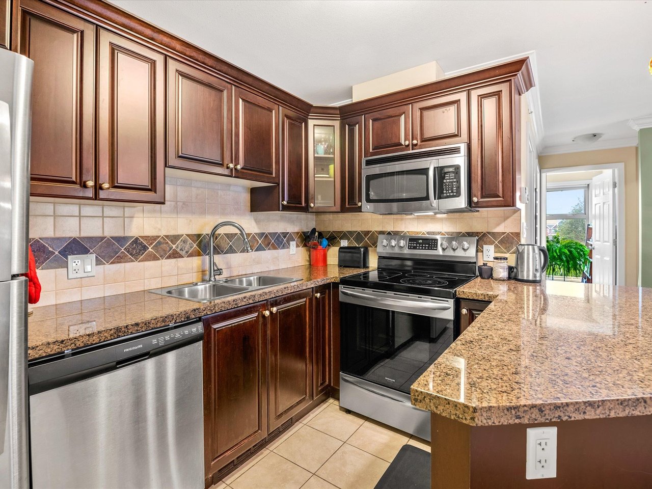 1310 Victoria St, #401