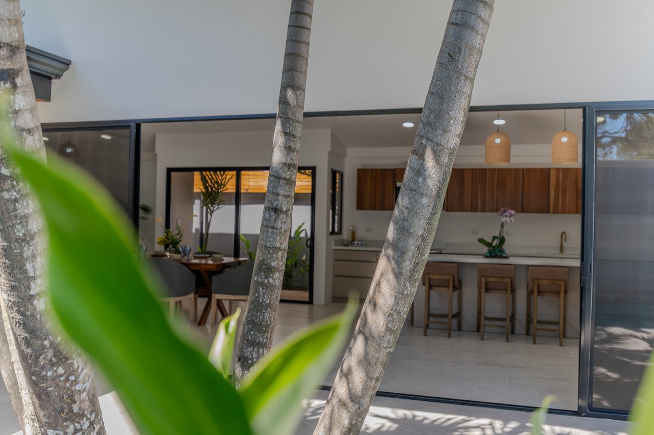 LOCATION,LOCATION, LOCATION – 3-BEDROOM VILLA STEPS FROM THE BEACH